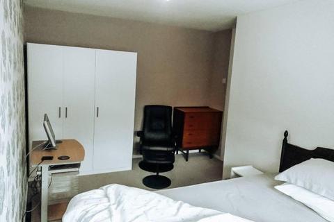 1 bedroom in a house share to rent, Sandy Hill Road