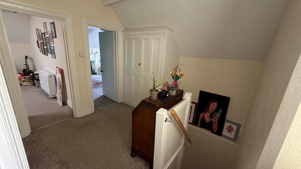 Apartment in Rushcliffe, Nottinghamshire - View 4