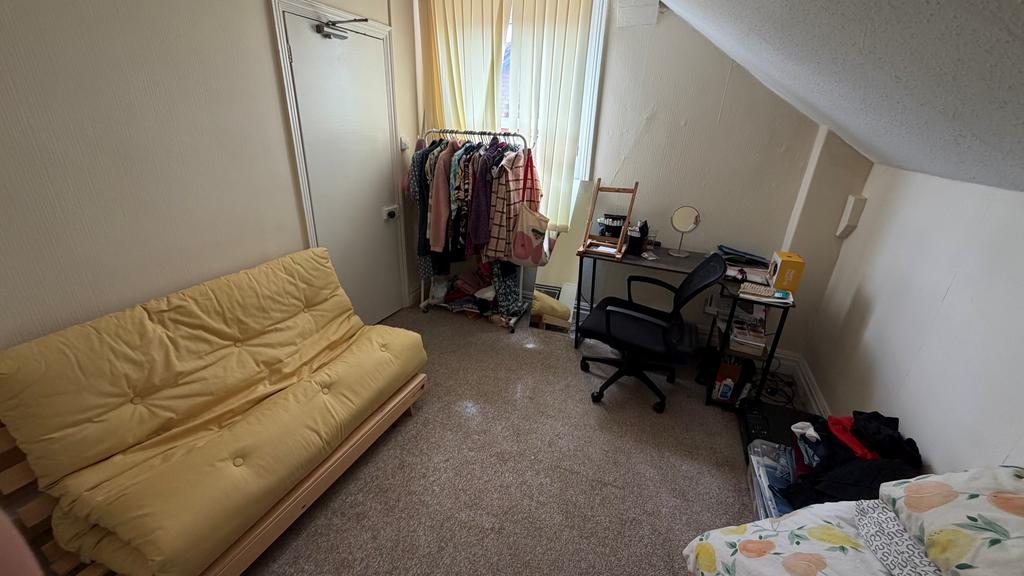 Apartment in Rushcliffe, Nottinghamshire - More