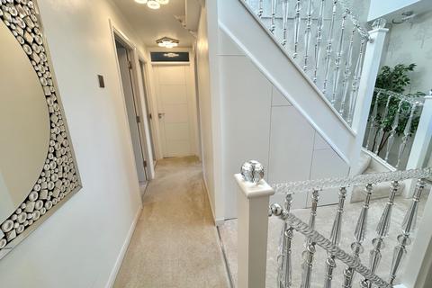 1 bedroom in a house share to rent, Leafield Rise, Milton Keynes, MK8