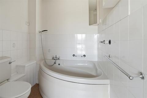 Studio for sale, Belgrave Road, Seaford