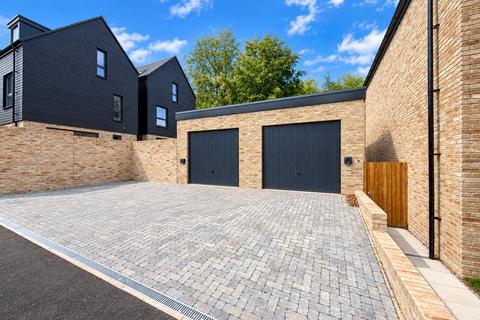 undefined, Thames View, Blunsdon, Swindon