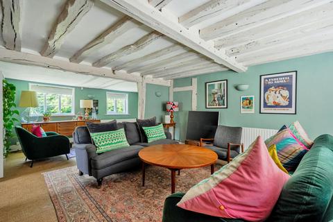6 bedroom farm house for sale, Wrens Road, Sittingbourne ME9