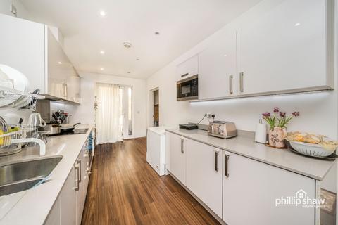 4 bedroom terraced house for sale, Lacey Drive, Edgware, HA8