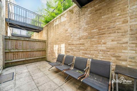 4 bedroom terraced house for sale, Lacey Drive, Edgware, HA8