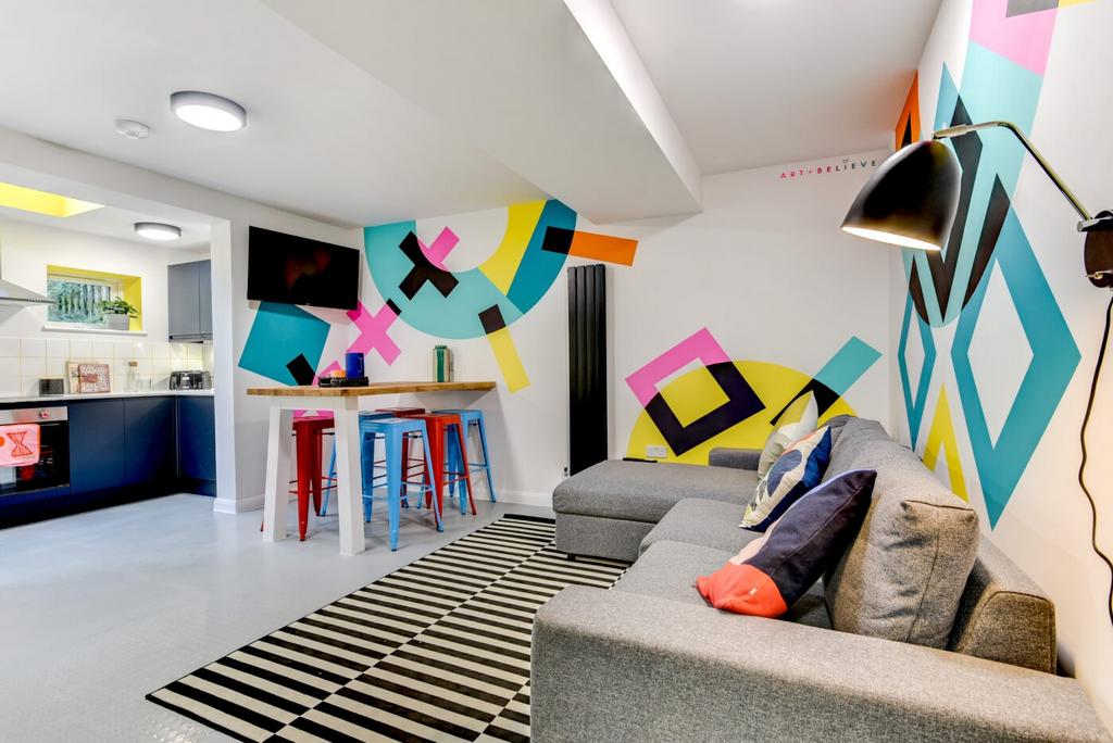 6 bedroom house to rent