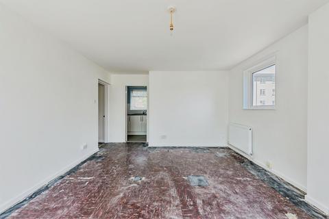 2 bedroom flat for sale, Highams Hill, Crawley