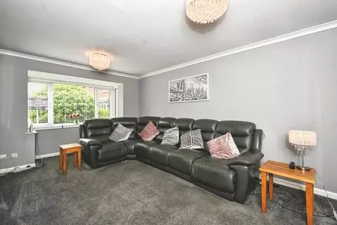 4 bedroom detached house for sale – pohled 2