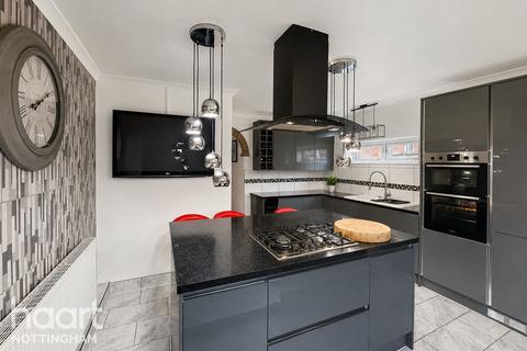 3 bedroom detached house for sale, Grantham Road, Radcliffe on Trent