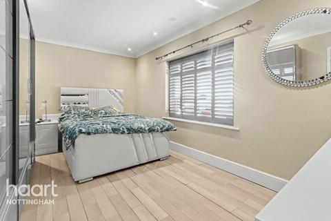 3 bedroom detached house for sale, Grantham Road, Radcliffe on Trent