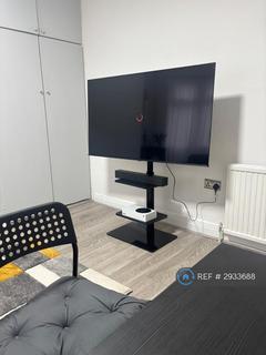 2 bedroom flat to rent, Everton Drive, Stanmore, HA7