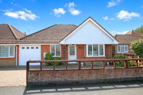 2 bedroom bungalow for sale, Frinton Road, Holland on Sea, CO15