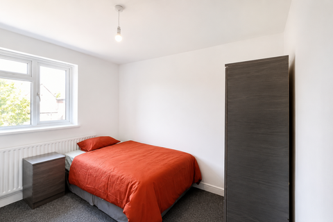 5 bedroom semi-detached house for sale, Castle Acre, Monkston MK10