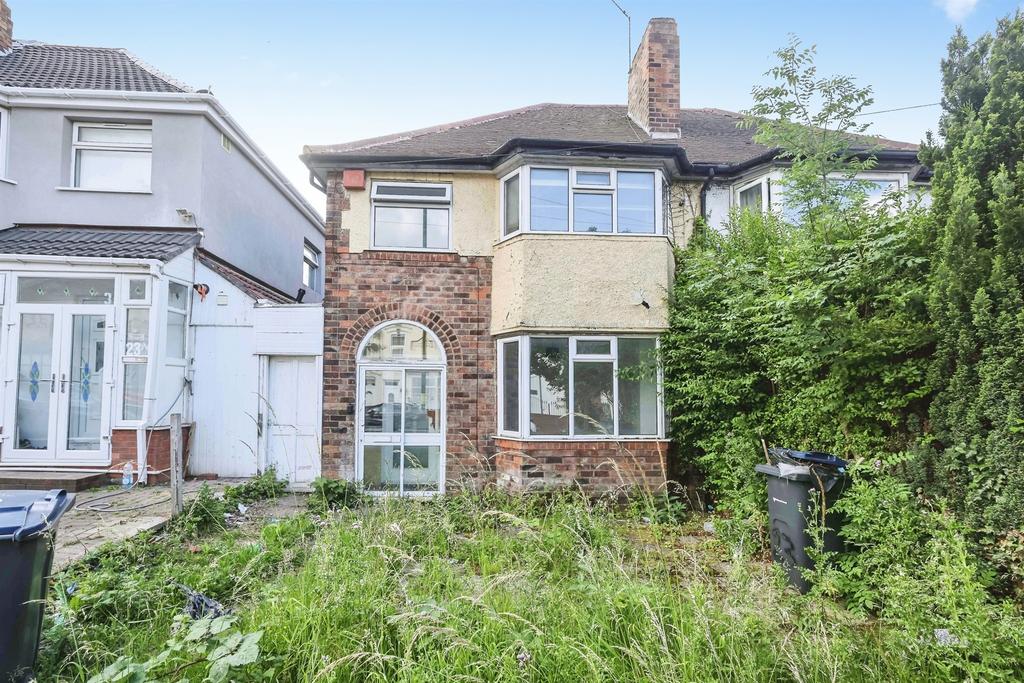 3 bedroom semi-detached house for sale