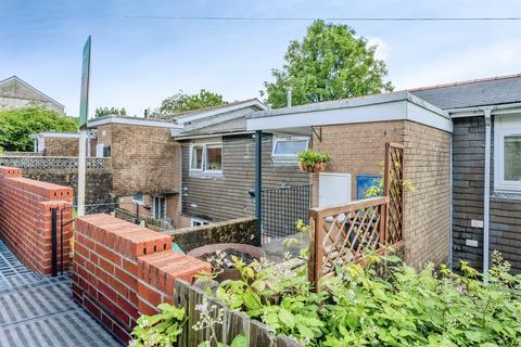 2 bedroom ground floor flat for sale, Zion Place, Ebbw Vale