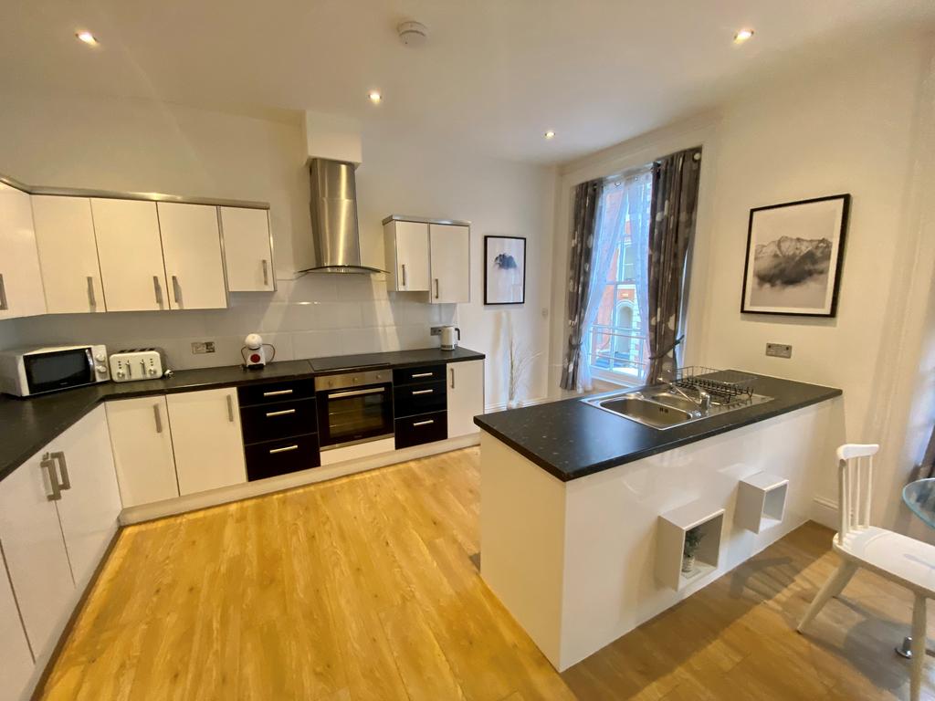 Apartment in Nottingham - View 3