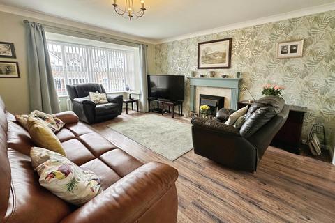 4 bedroom detached house for sale, Redcar Close, Mansfield