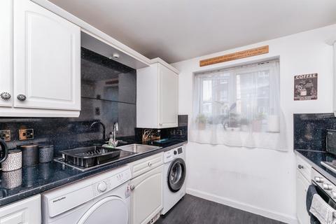 2 bedroom apartment for sale, Thomas Brassey Close, Chester