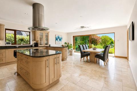 5 bedroom detached house for sale, Station Road, Wythall, B47 6AF
