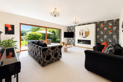5 bedroom detached house for sale, Station Road, Wythall, B47 6AF