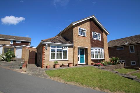 4 bedroom house to rent, Bullfinch Road, South Croydon, CR2