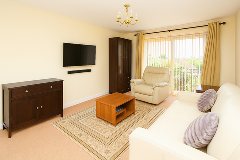 4 bedroom house to rent, Bullfinch Road, South Croydon, CR2