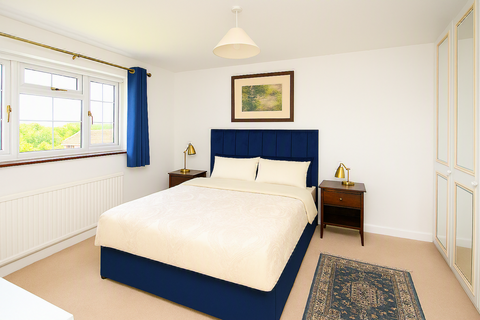 4 bedroom house to rent, Bullfinch Road, South Croydon, CR2