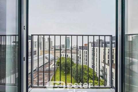 1 bedroom apartment to rent, The Hayes, Cardiff, CF10