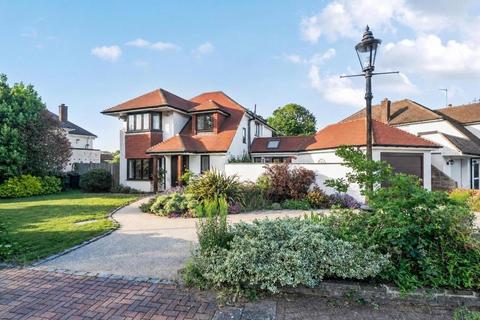 Poyntell Crescent, Chislehurst, Kent, BR7
