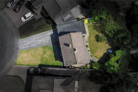 4 bedroom detached house for sale, Kennedy Gardens, Reading RG6