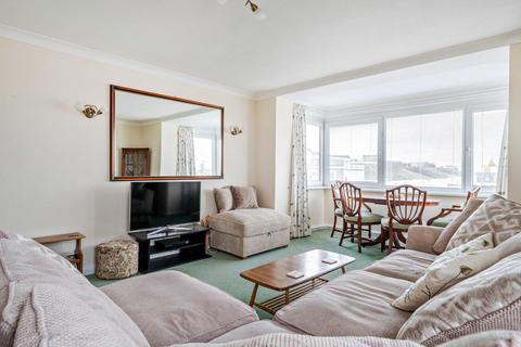 2 bedroom flat to rent, South Parade, Hampshire PO5