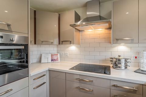 2 bedroom retirement property for sale, Plot 30, Two Bedroom Retirement Apartment at McIndoe Lodge, Garland Road RH19