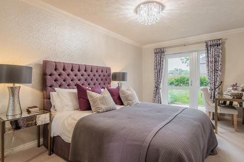 2 bedroom retirement property for sale, Plot 30, Two Bedroom Retirement Apartment at McIndoe Lodge, Garland Road RH19