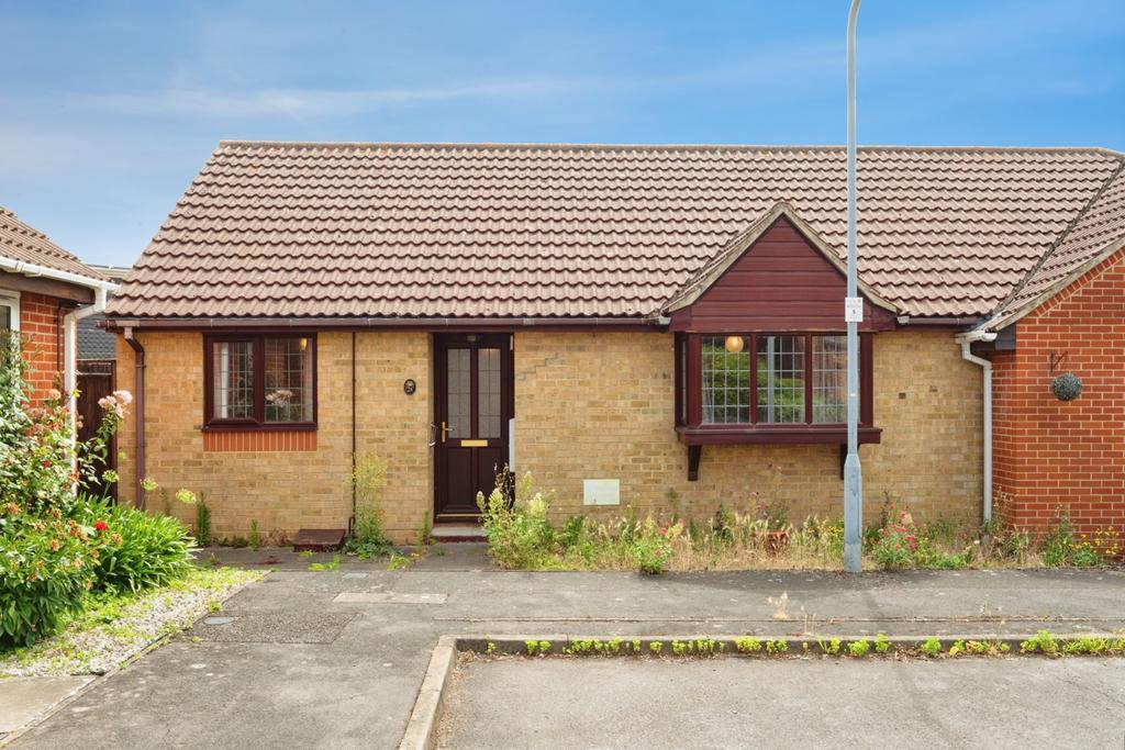 2 bedroom bungalow for sale