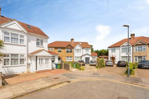 View Close, HARROW