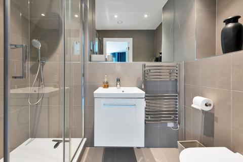 2 bedroom flat for sale, Madingley Road, Cambridge, Cambridgeshire CB3