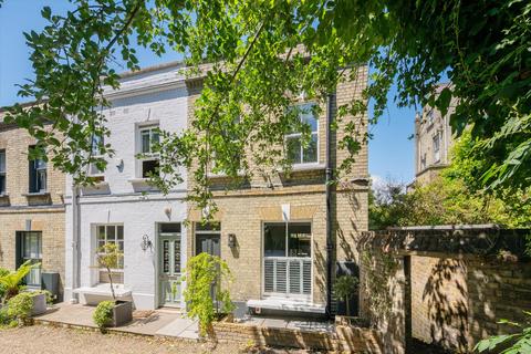Wildwood Grove, Hampstead, London NW3