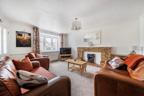 4 bedroom detached house for sale, Sheppard Close, Chippenham SN15