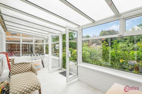 4 bedroom detached house for sale, Leigh Hunt Drive, N14
