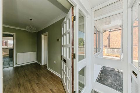 4 bedroom detached house for sale, Chester Road, Winsford