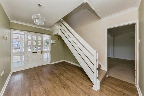 4 bedroom detached house for sale, Chester Road, Winsford