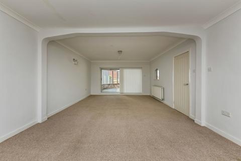 4 bedroom detached house for sale, Chester Road, Winsford