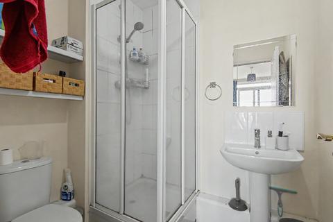 2 bedroom flat for sale, Paladine Way, Calverly Court, CV3