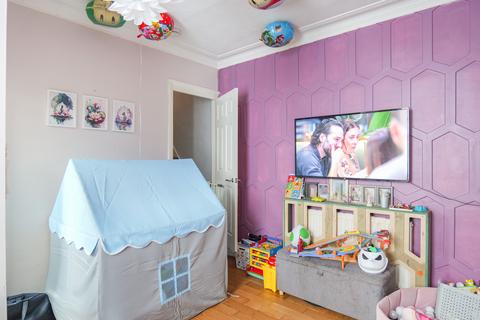 3 bedroom terraced house for sale, Paisley View, Leeds LS12