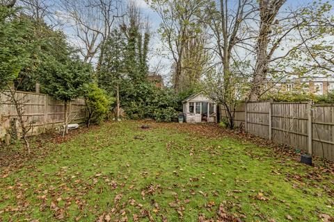 5 bedroom house for sale, Lake View, Edgware, HA8