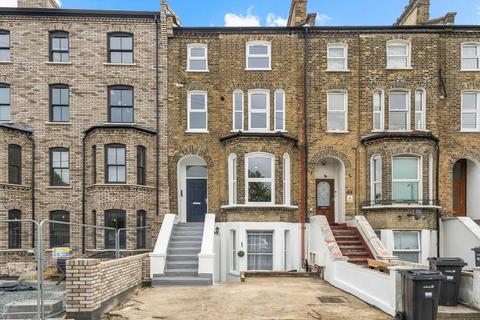 Holly Road, London