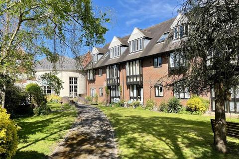2 bedroom flat for sale, St. Ann Place, Salisbury, Wiltshire, SP1 2SU