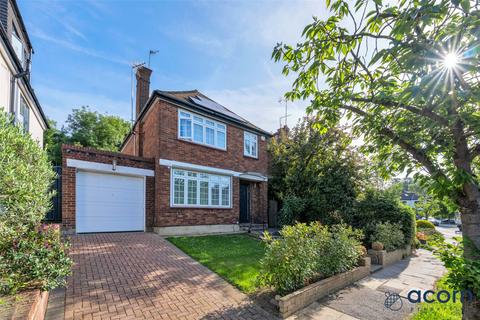 The Reddings, London NW7