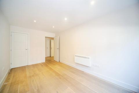 1 bedroom ground floor flat for sale, St. Clement Street, Winchester