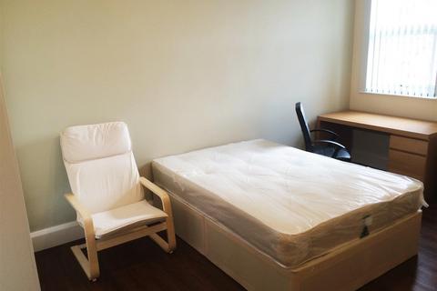 2 bedroom flat to rent, Far Gosford Street, Coventry